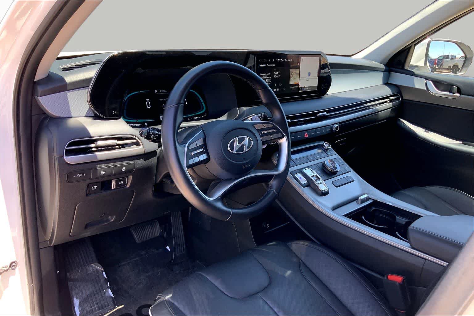 Used 2025 Hyundai Palisade SEL AWD/4WD image 17