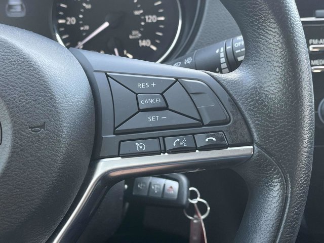 Used 2017 Nissan Rogue S FWD image 27