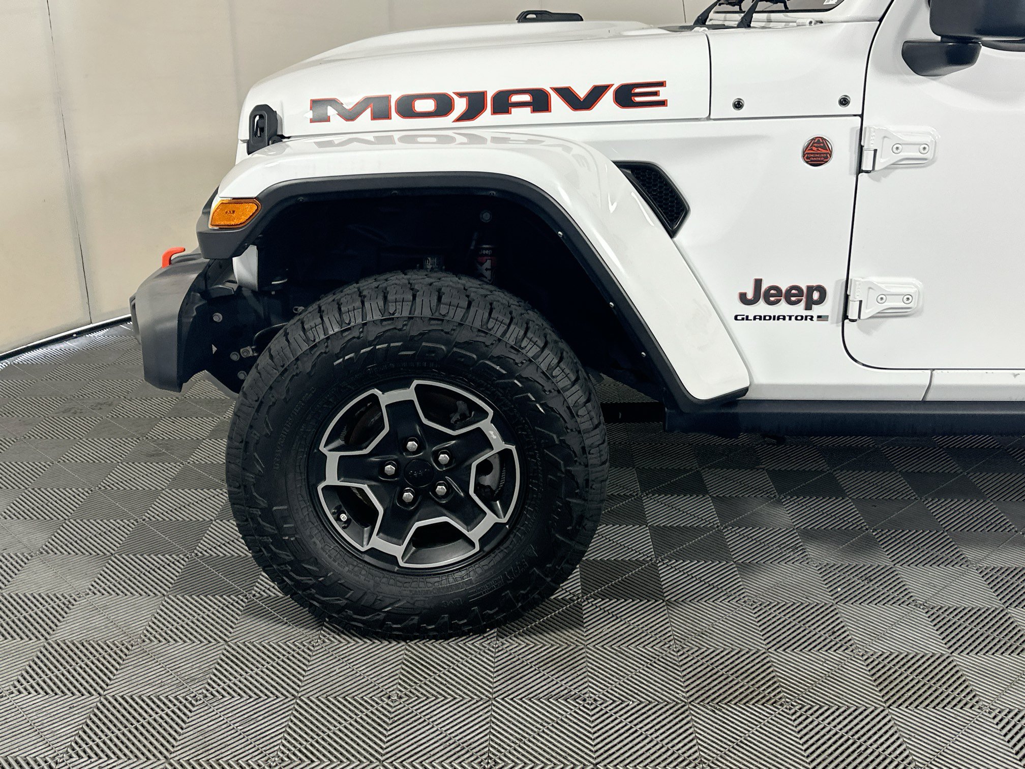 Used 2023 Jeep Gladiator Mojave w/ LED Lighting Group AWD/4WD image 11