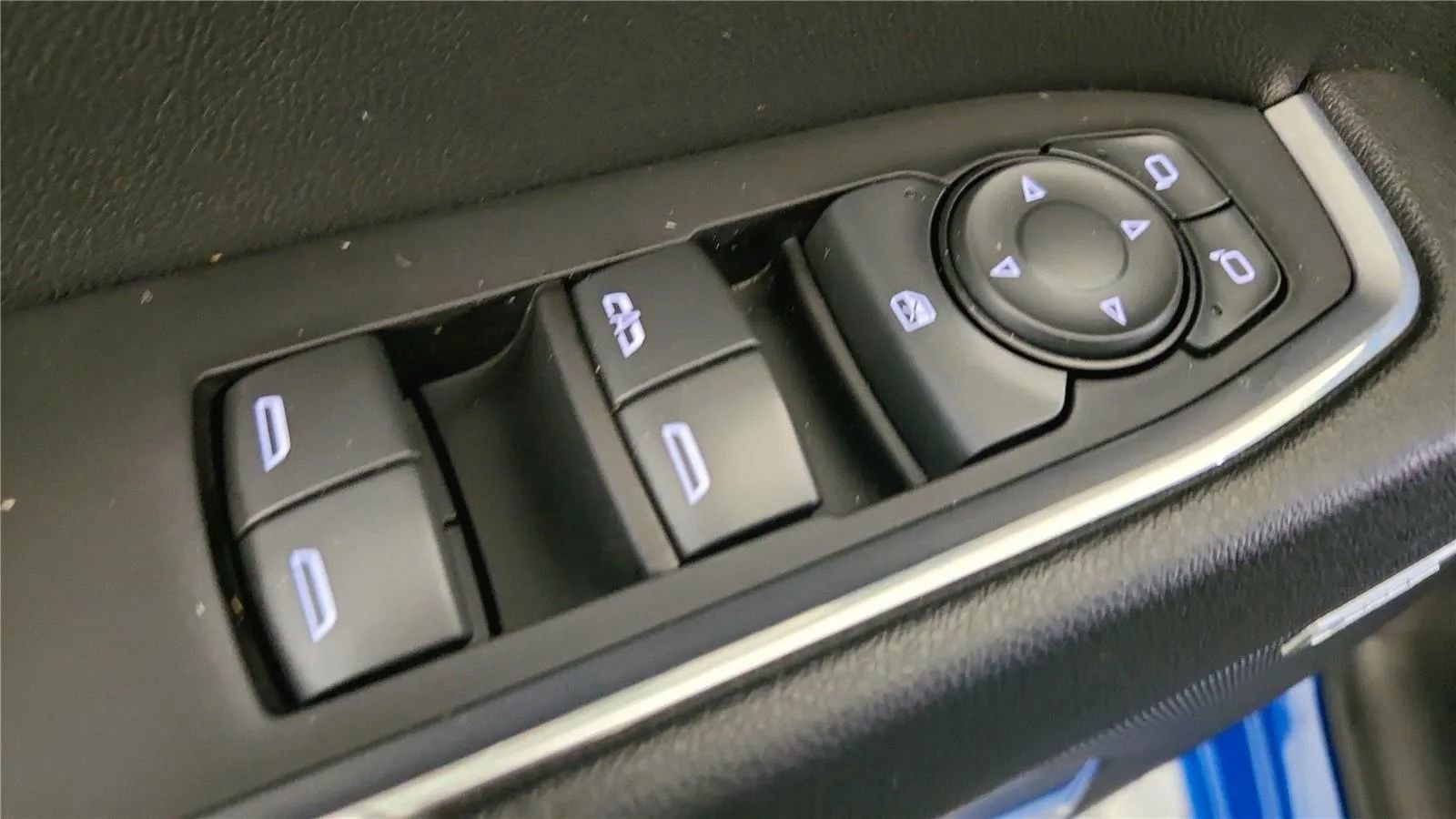 Used 2023 Chevrolet Silverado 1500 LT Trail Boss w/ LT Trail Boss Premium Package image 31