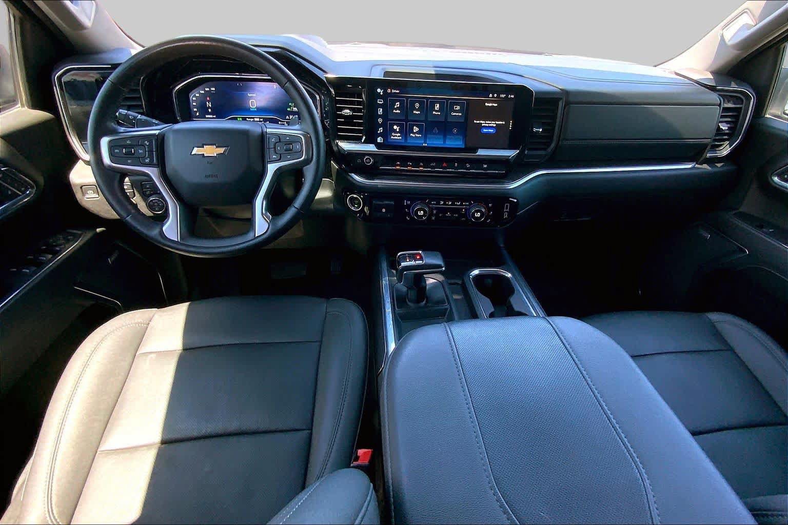 Used 2023 Chevrolet Silverado 1500 LTZ w/ LTZ Premium Package AWD/4WD image 16