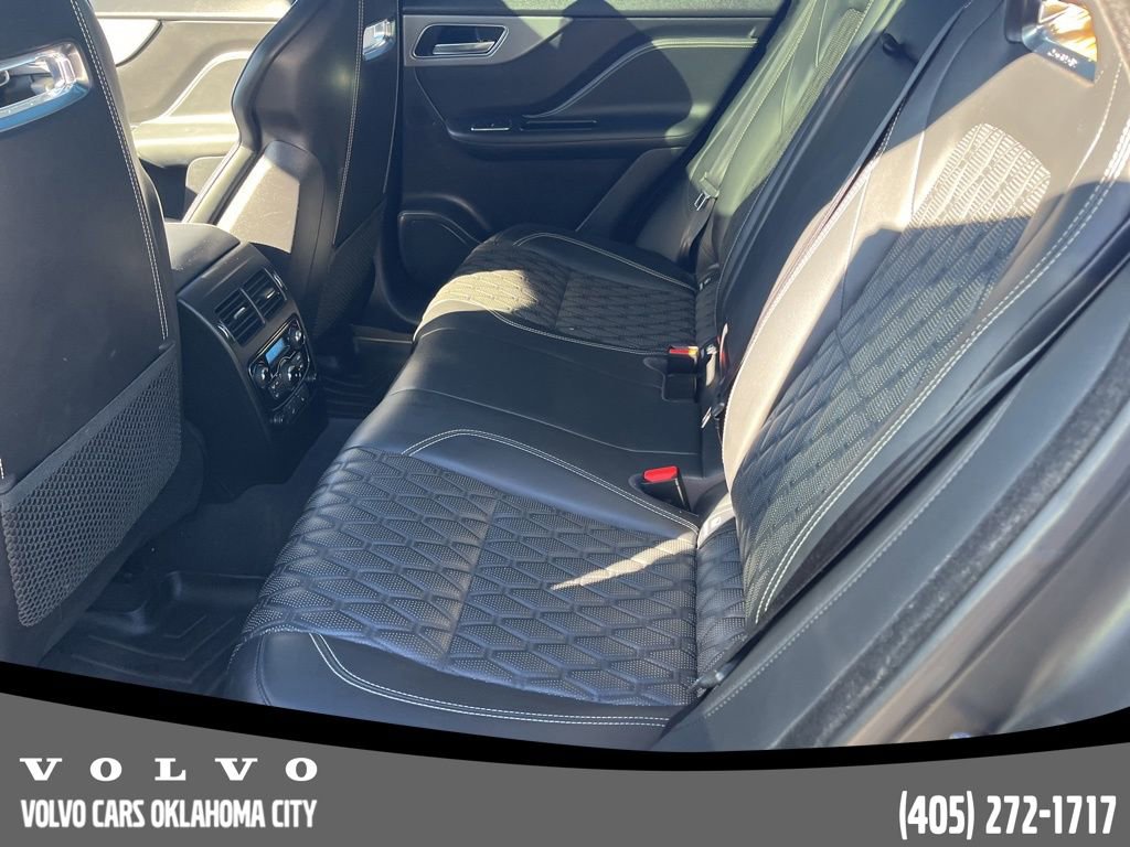 Used 2020 Jaguar F-PACE SVR image 14