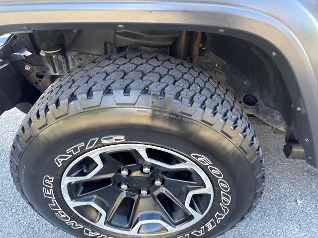 Used 2018 Jeep Wrangler Unlimited Sport S AWD/4WD image 13