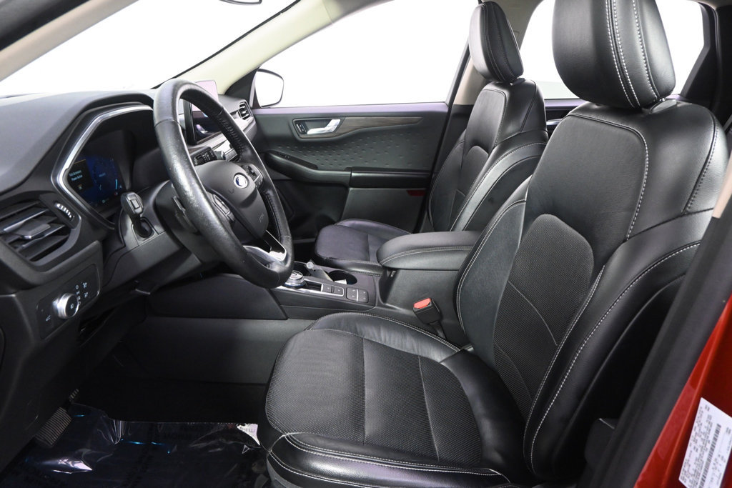 Used 2020 Ford Escape Titanium AWD/4WD image 13