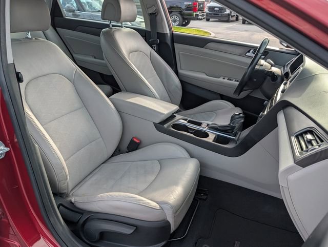 Used 2015 Hyundai Sonata Sport w/ Option Group 03 image 15