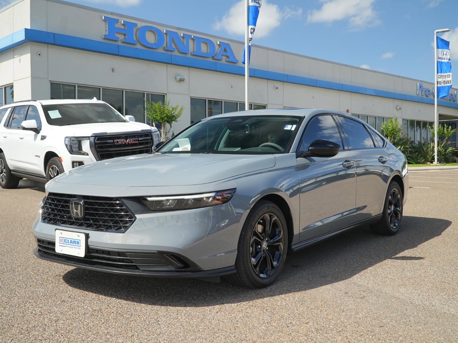 Used 2025 Honda Accord SE image 1