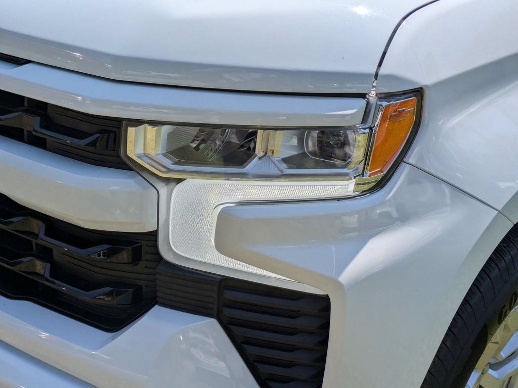 Used 2023 Chevrolet Silverado 1500 RST AWD/4WD image 10