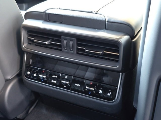 New 2026 Lexus LX 600 4WD w/ Luxury Package image 33