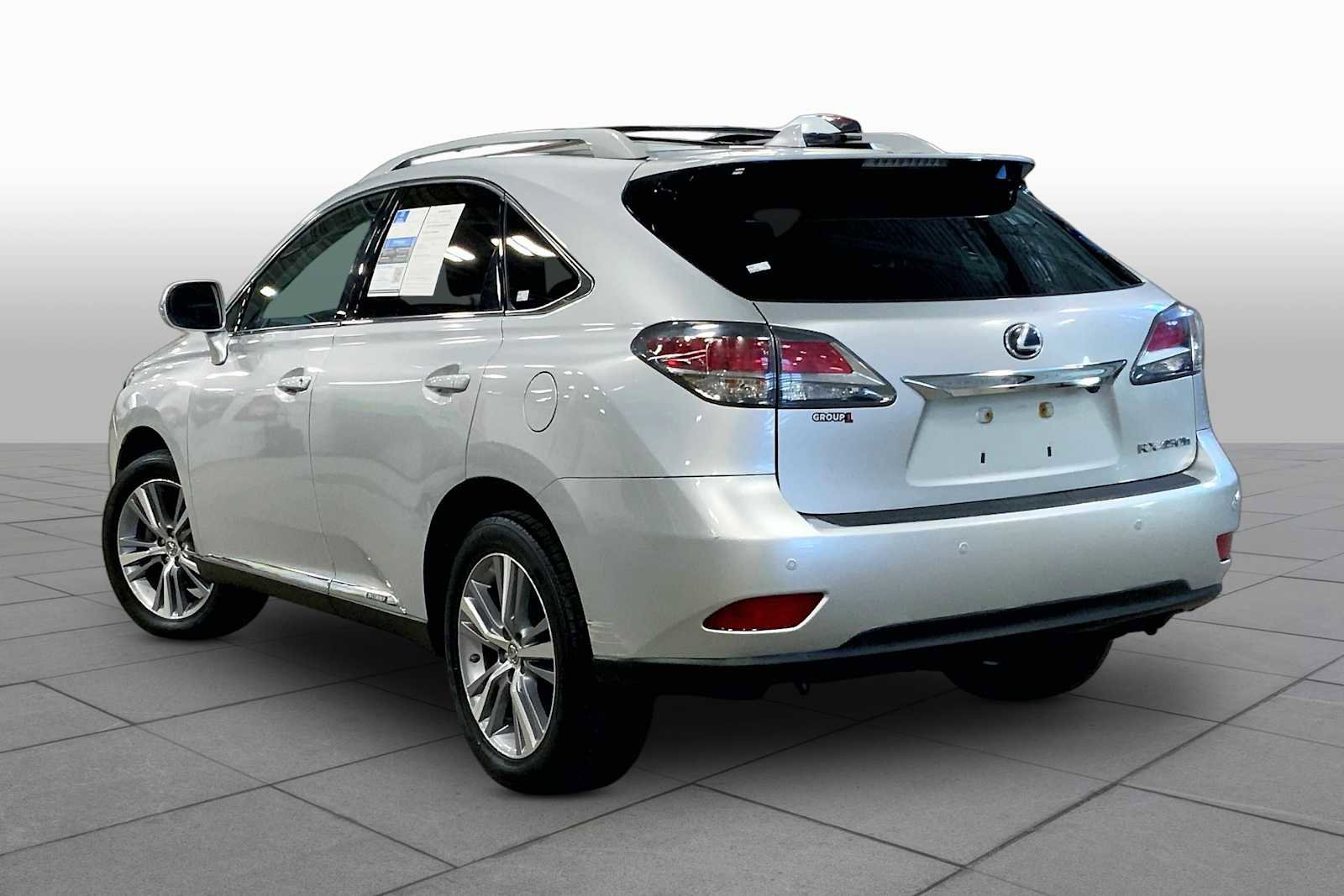Used 2015 Lexus RX 450h AWD image 12