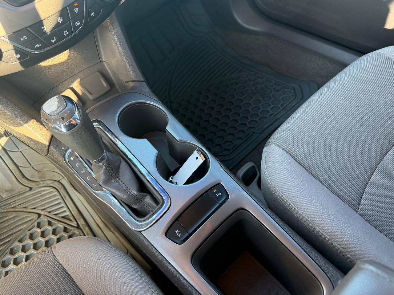 Used 2017 Chevrolet Cruze LT w/ Convenience Package image 23