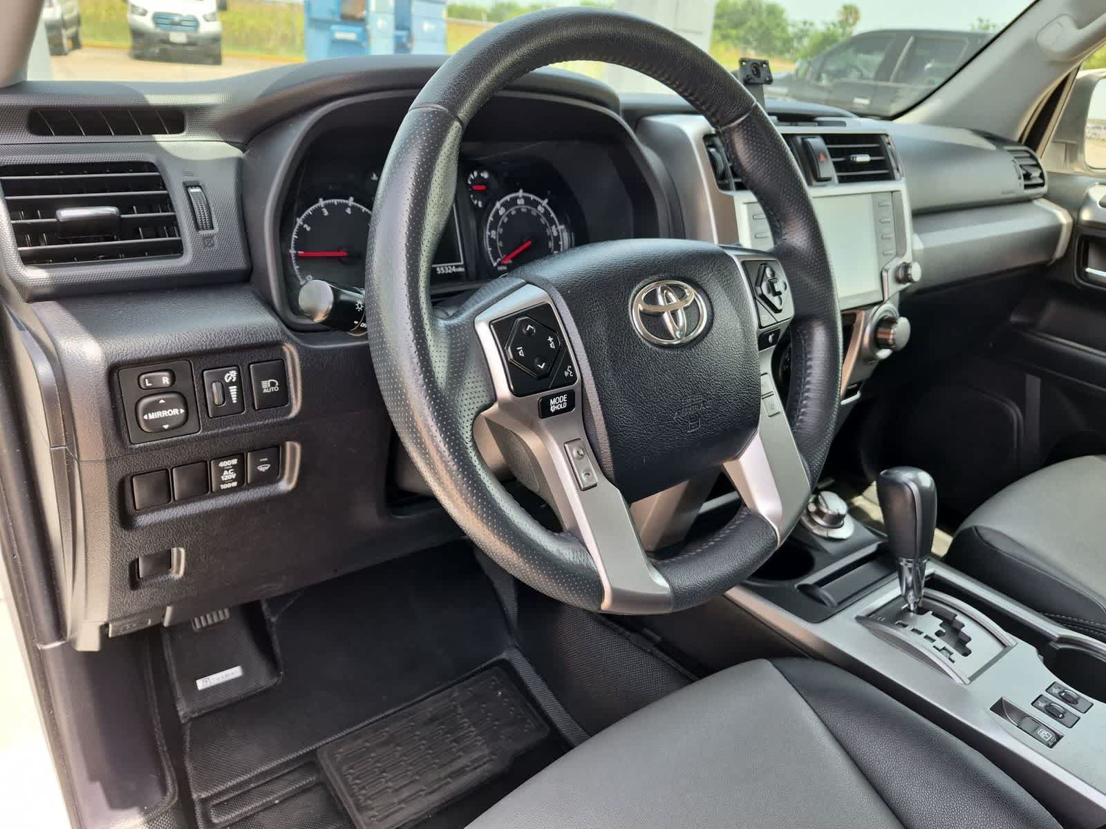 Used 2022 Toyota 4Runner SR5 Premium w/ Moonroof Package AWD/4WD image 10