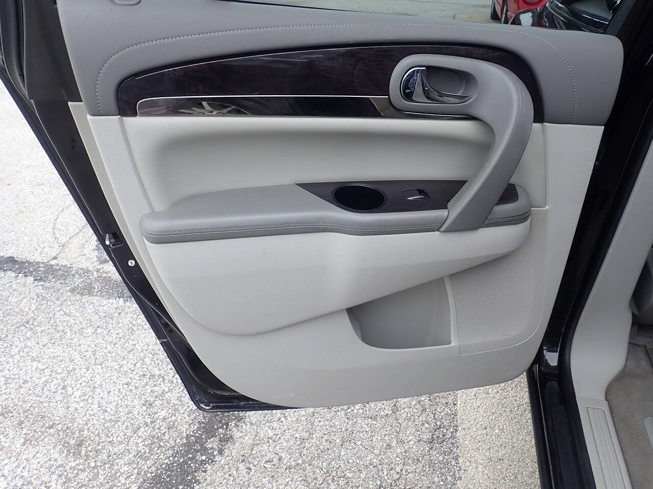 Used 2017 Buick Enclave Convenience FWD image 15