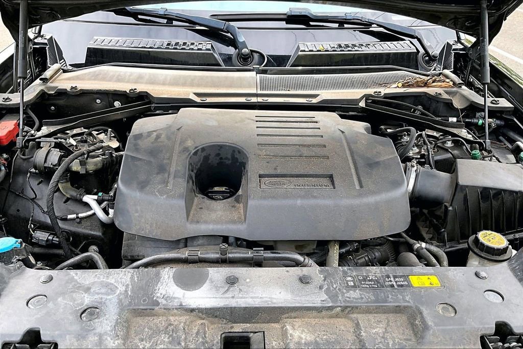 Used 2021 Land Rover Defender 110 X-Dynamic SE image 9