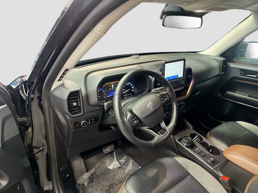 Used 2023 Ford Bronco Sport Outer Banks AWD/4WD image 9