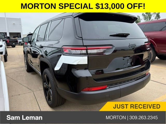New 2025 Jeep Grand Cherokee L Limited w/ Black Appearance Package image 11