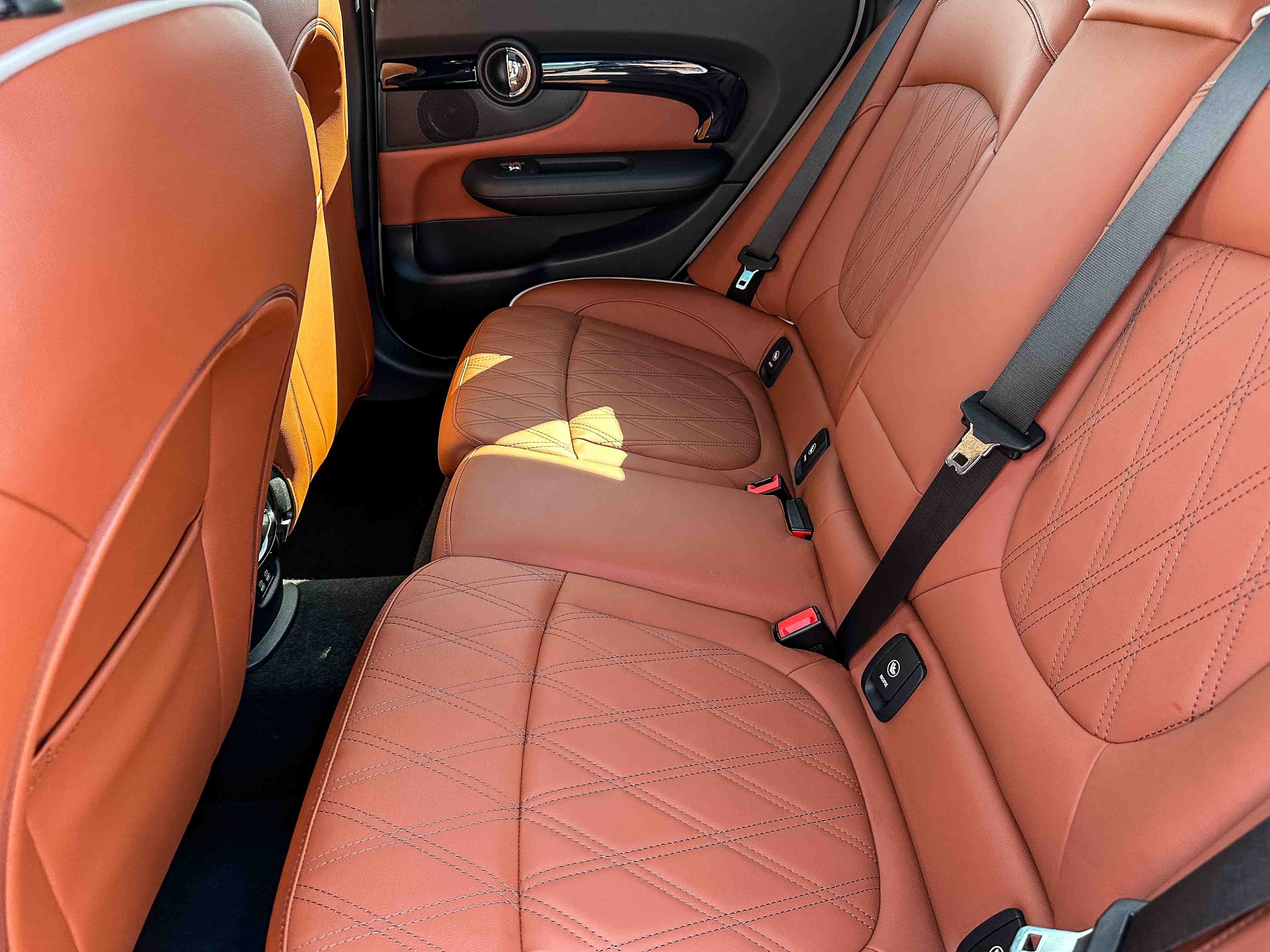 Used 2022 MINI Cooper Clubman S w/ Signature Upholstery Package FWD image 19