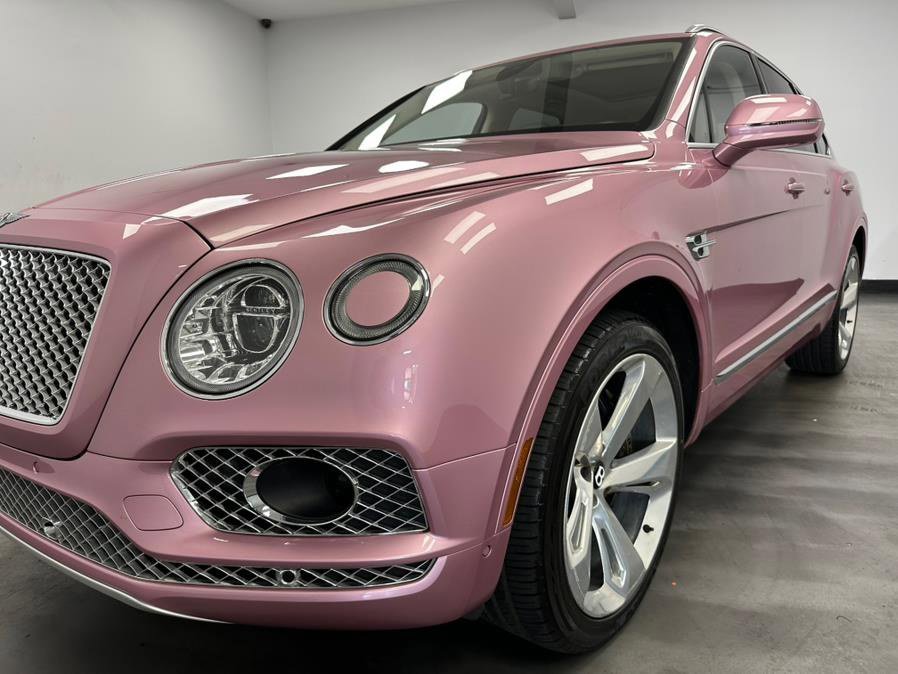 Used 2018 Bentley Bentayga image 17