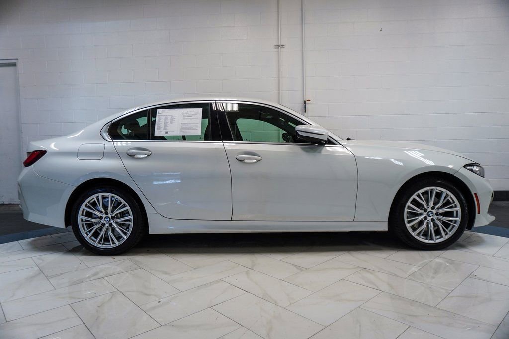 Used 2024 BMW 330i xDrive Sedan AWD/4WD image 9