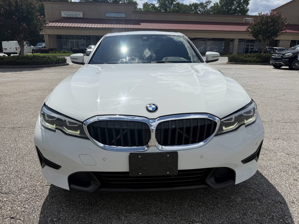 Used 2020 BMW 330i Sedan w/ Convenience Package RWD image 4