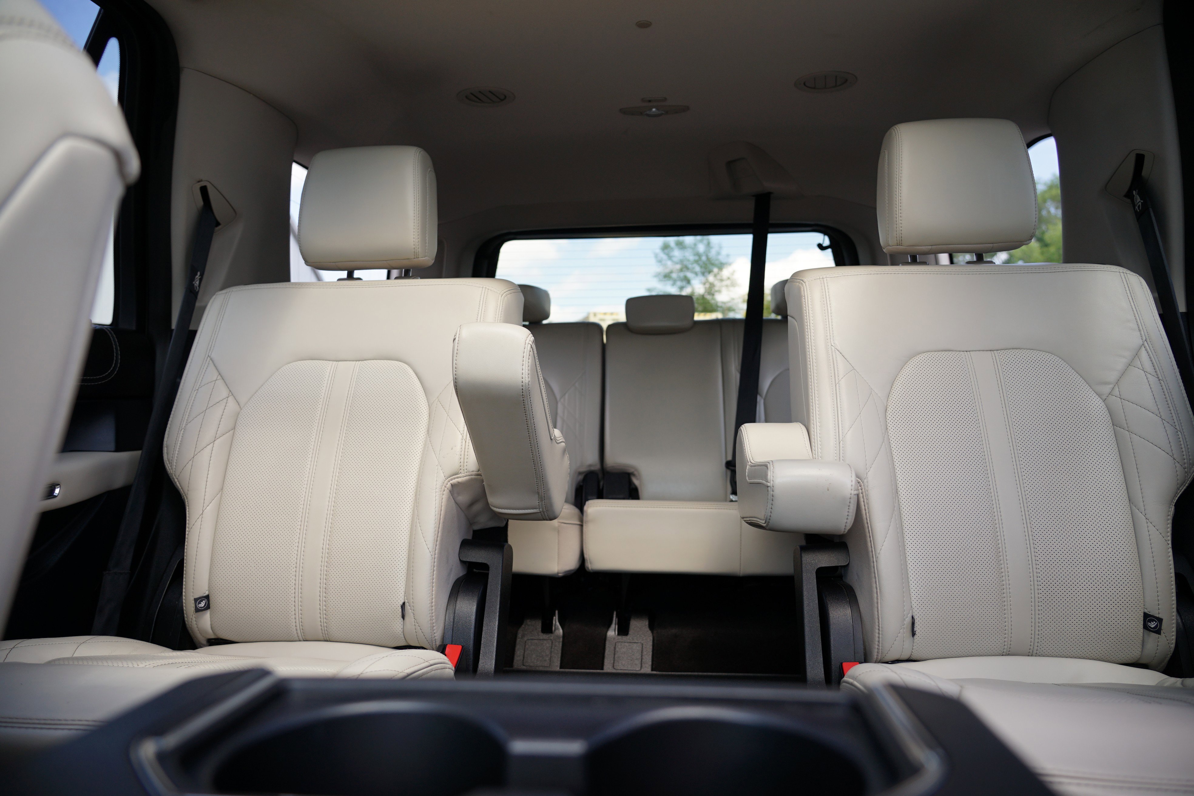 Used 2021 Ford Expedition Platinum image 30