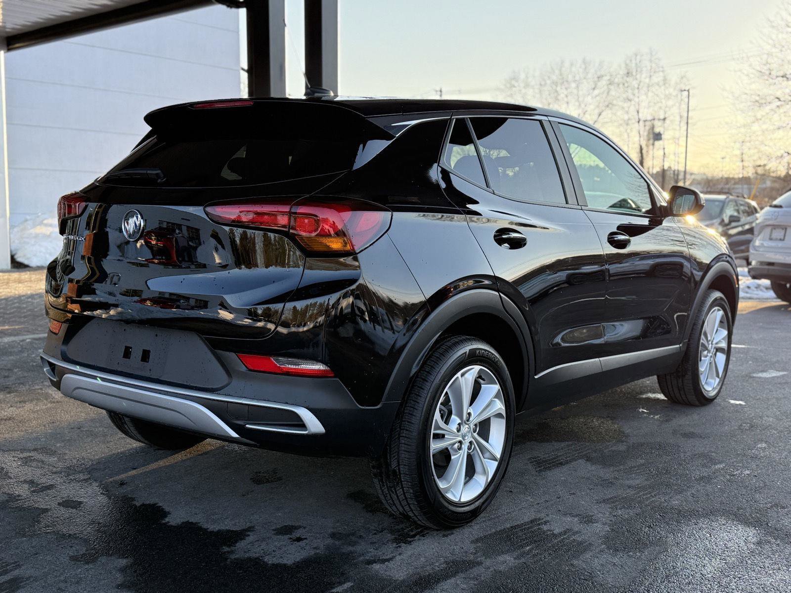 Used 2023 Buick Encore GX Preferred w/ Cold Weather Comfort Package image 5