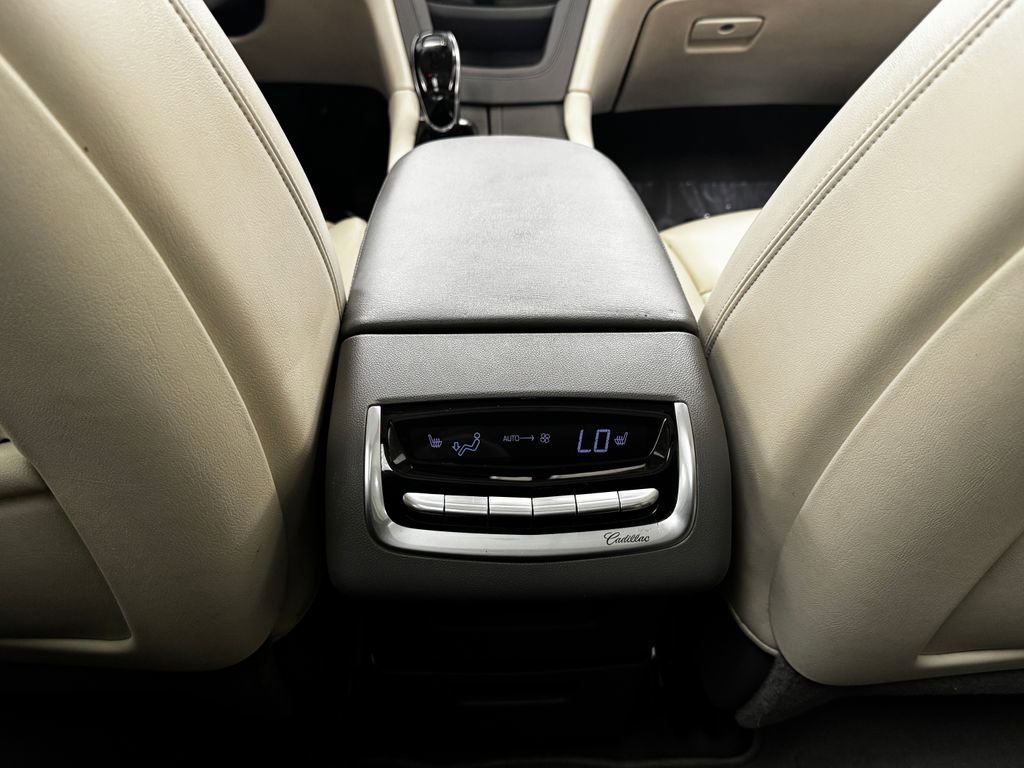 Used 2024 Cadillac XT6 Premium Luxury image 31