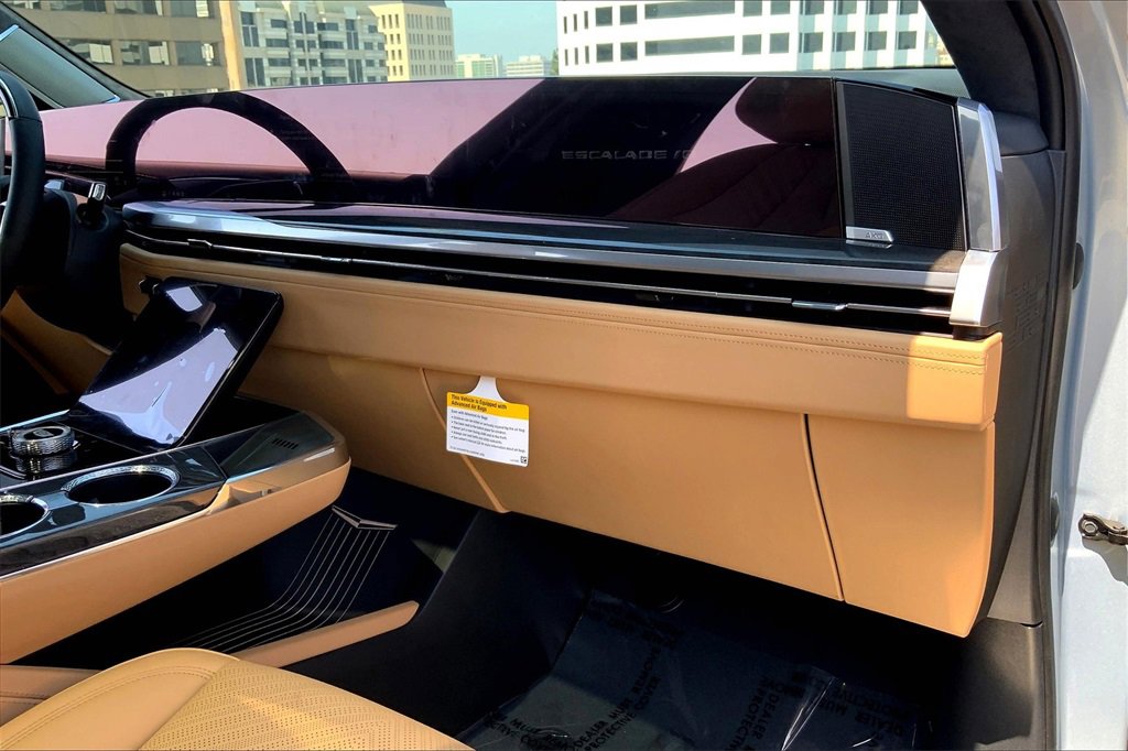 New 2025 Cadillac Escalade IQ Luxury 2 image 33