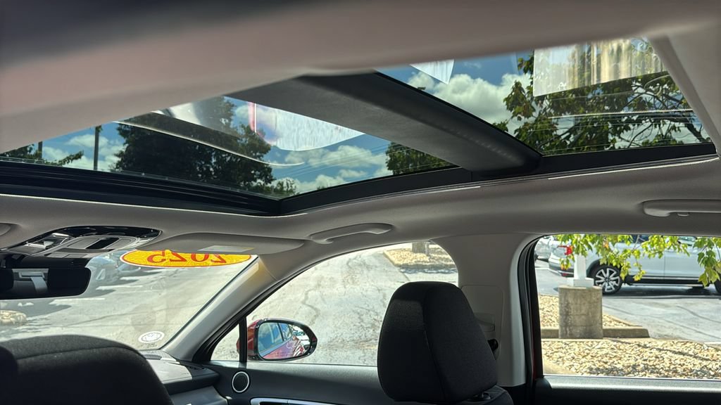 Used 2025 Hyundai Sonata SEL FWD image 30