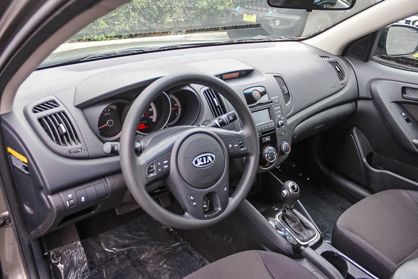 Used 2012 Kia Forte EX FWD image 23