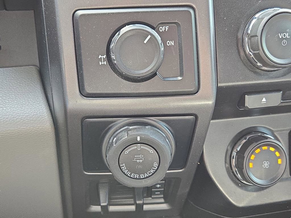 Used 2017 Ford F150 XLT w/ Equipment Group 302A Luxury image 24