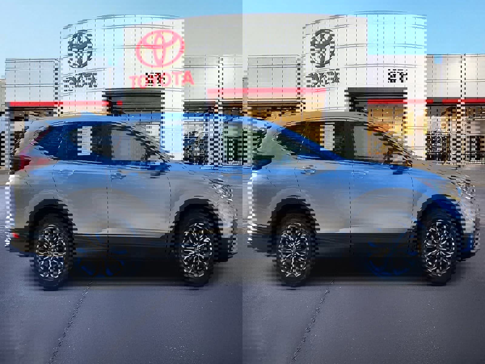 Used 2021 Honda CR-V EX image 4