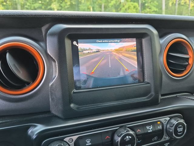 Used 2021 Jeep Gladiator Mojave w/ Trailer Tow Package AWD/4WD image 37