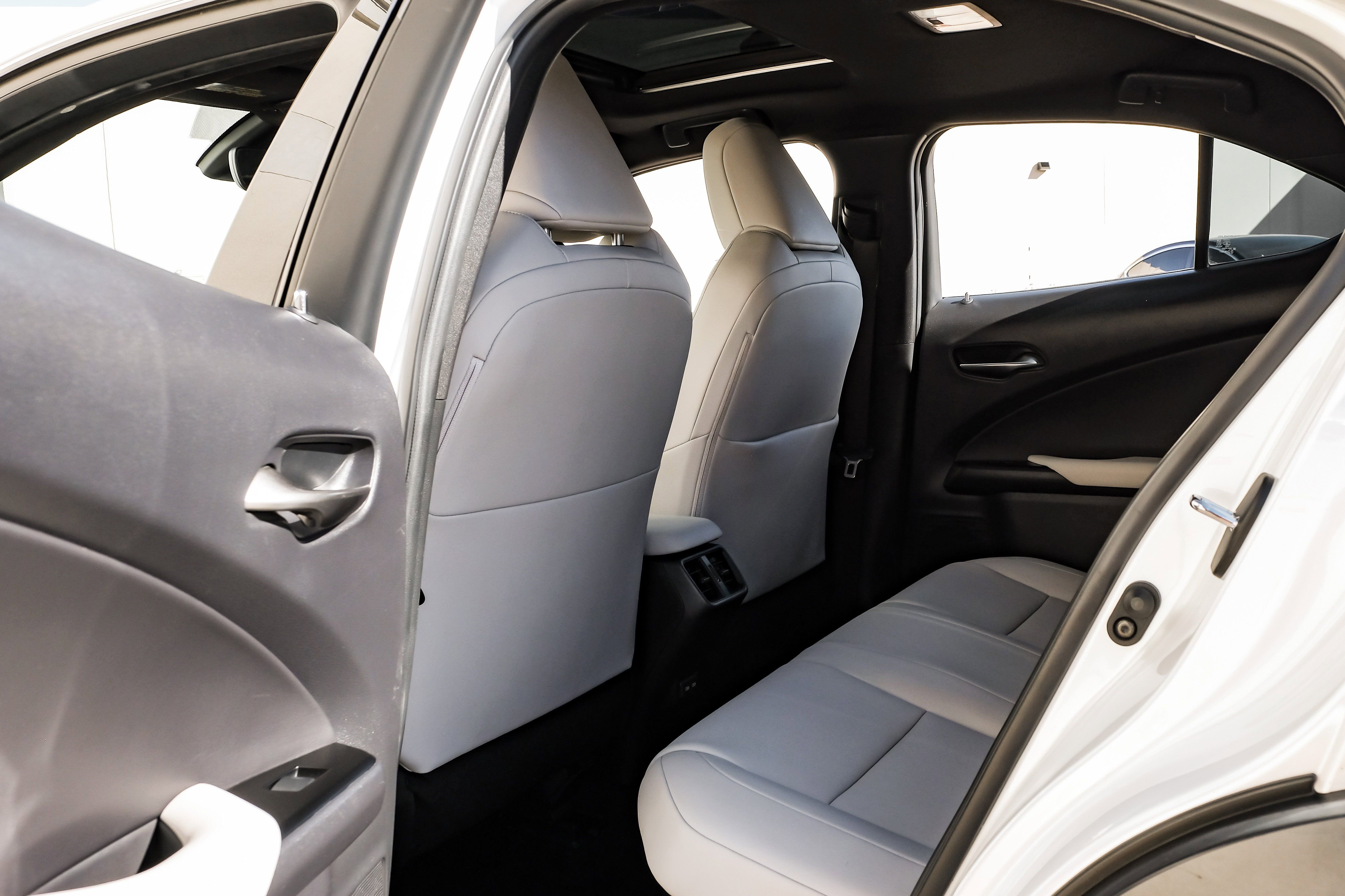 Used 2021 Lexus UX 250h w/ Premium Package image 38