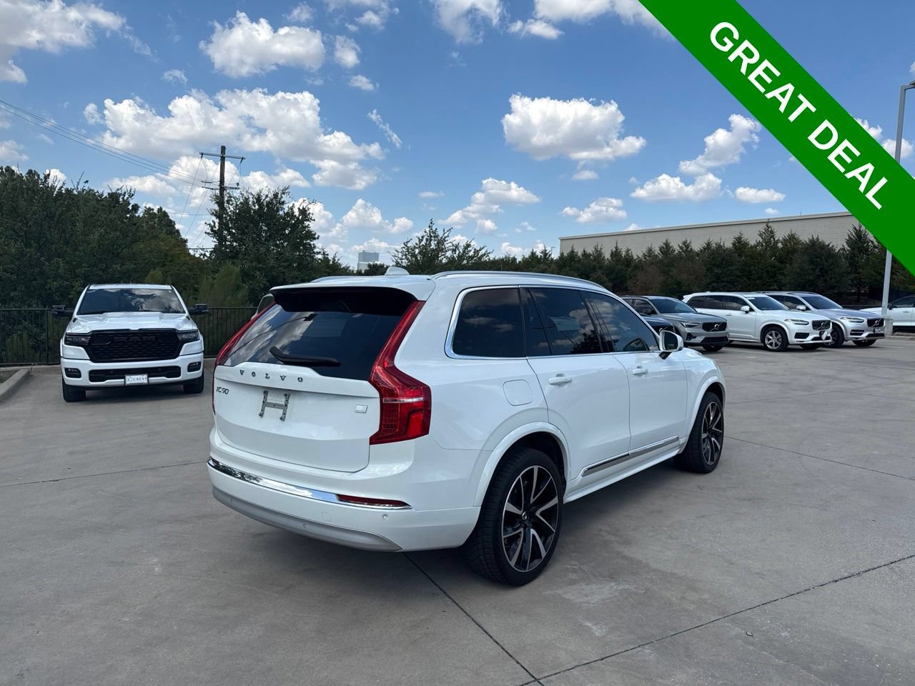 Used 2022 Volvo XC90 T8 Inscription Expression AWD/4WD image 5