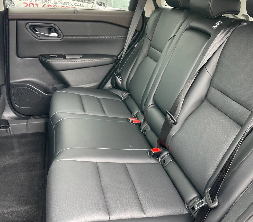 Certified 2023 Nissan Rogue SV w/ SV Premium B Package AWD/4WD image 11