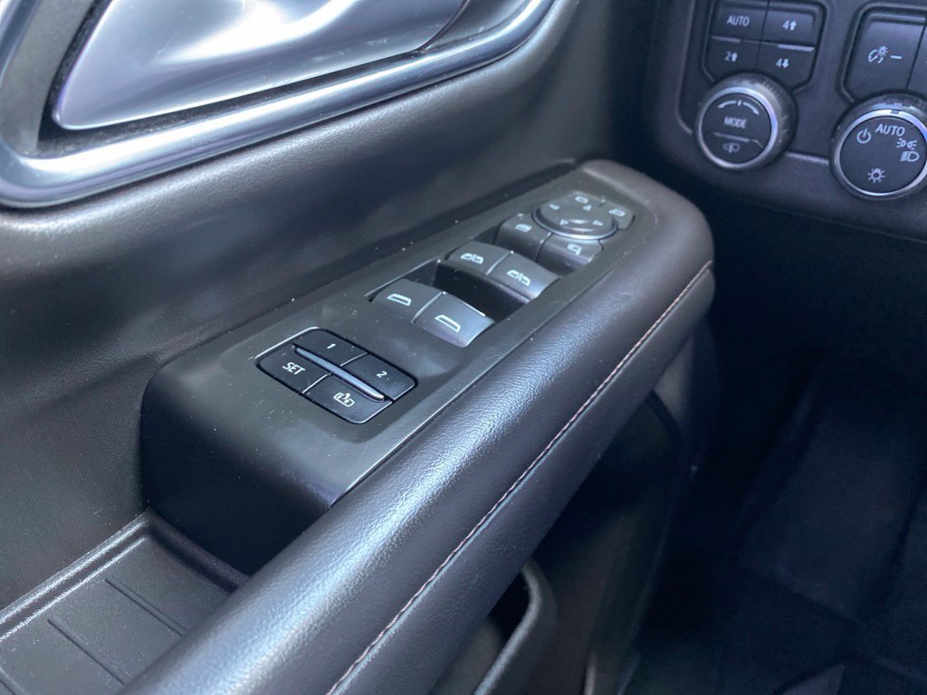 Used 2022 Chevrolet Suburban High Country AWD/4WD image 45