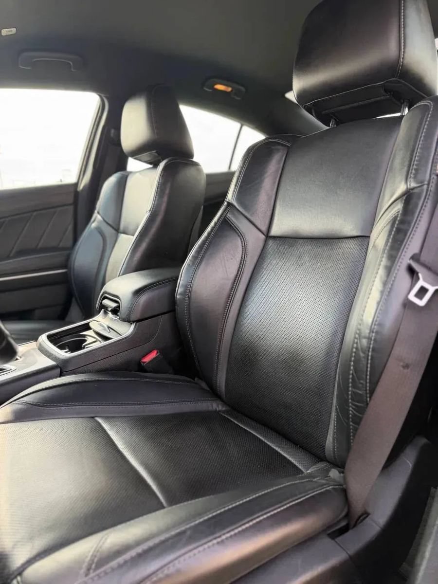Used 2022 Dodge Charger SXT w/ Plus Group RWD image 11