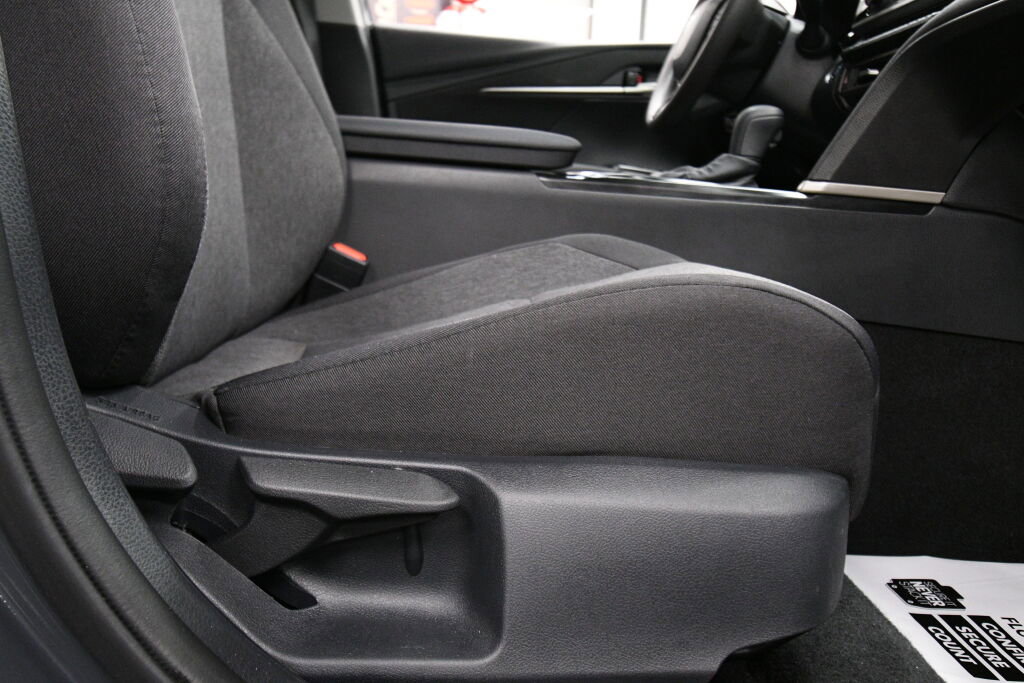 Certified 2025 Toyota Camry LE image 25