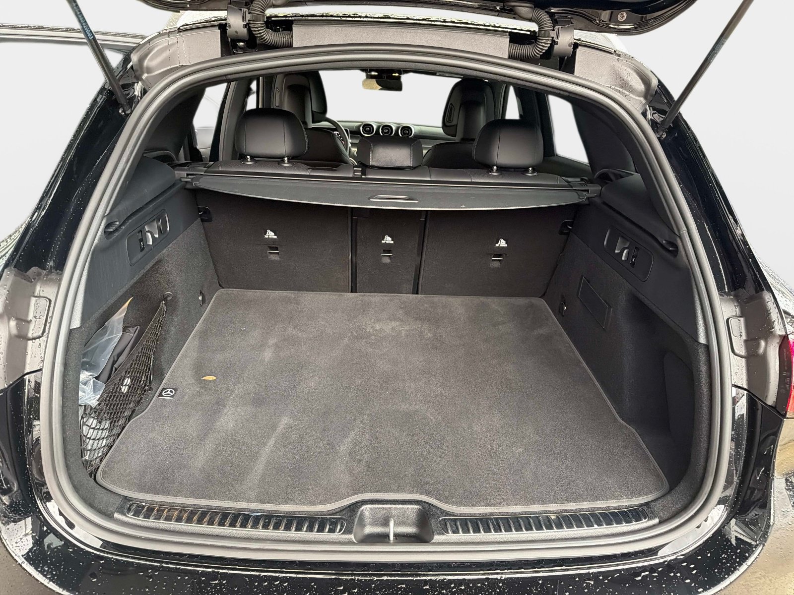 Certified 2026 Mercedes-Benz GLC 300 image 11