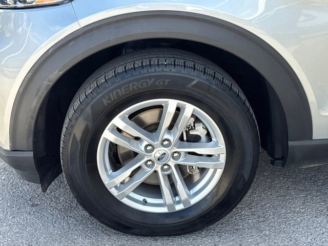 Used 2023 Ford Explorer XLT w/ Equipment Group 202A image 24