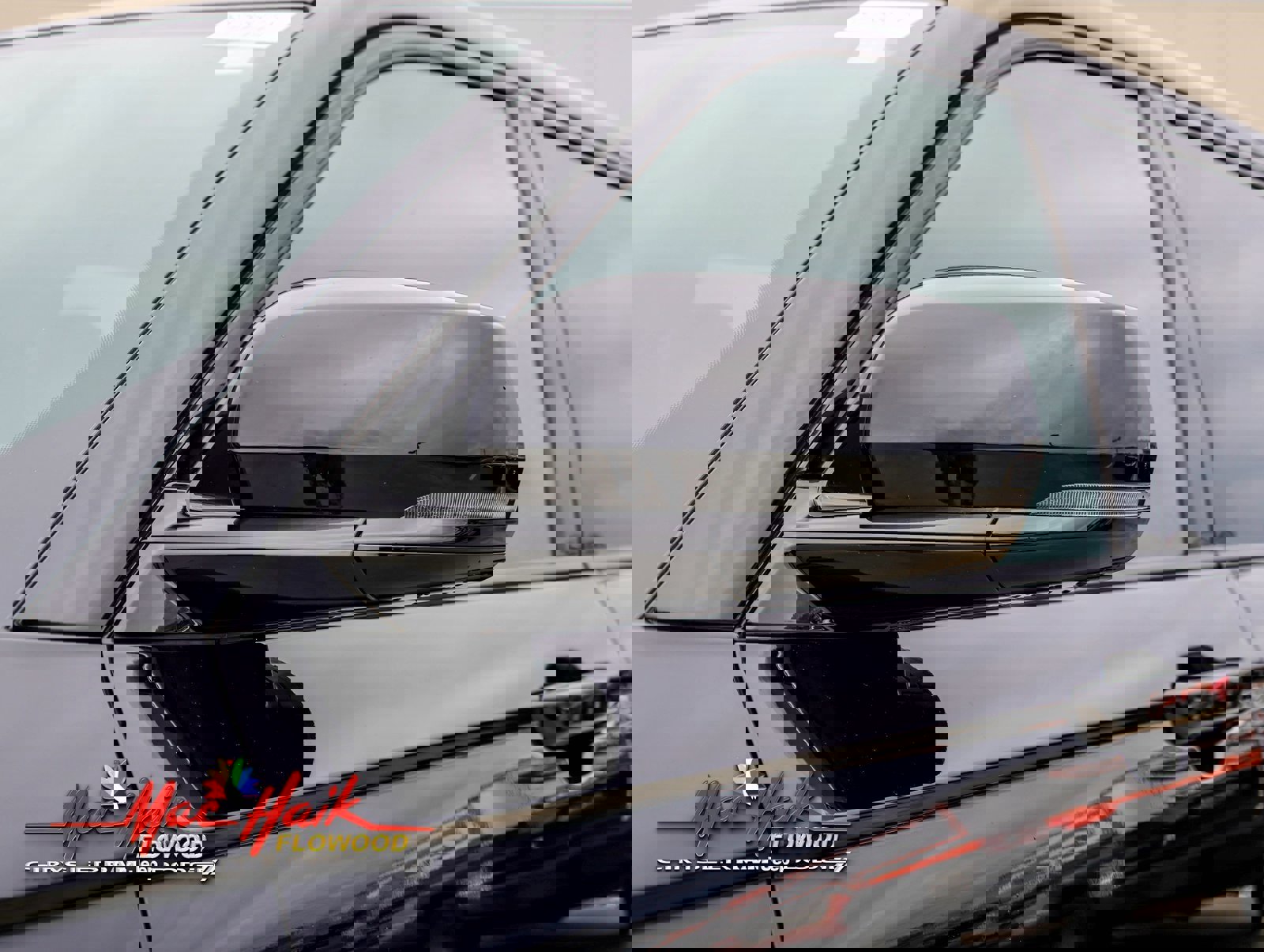 Used 2025 Jeep Grand Cherokee L Limited w/ Black Appearance Package image 3