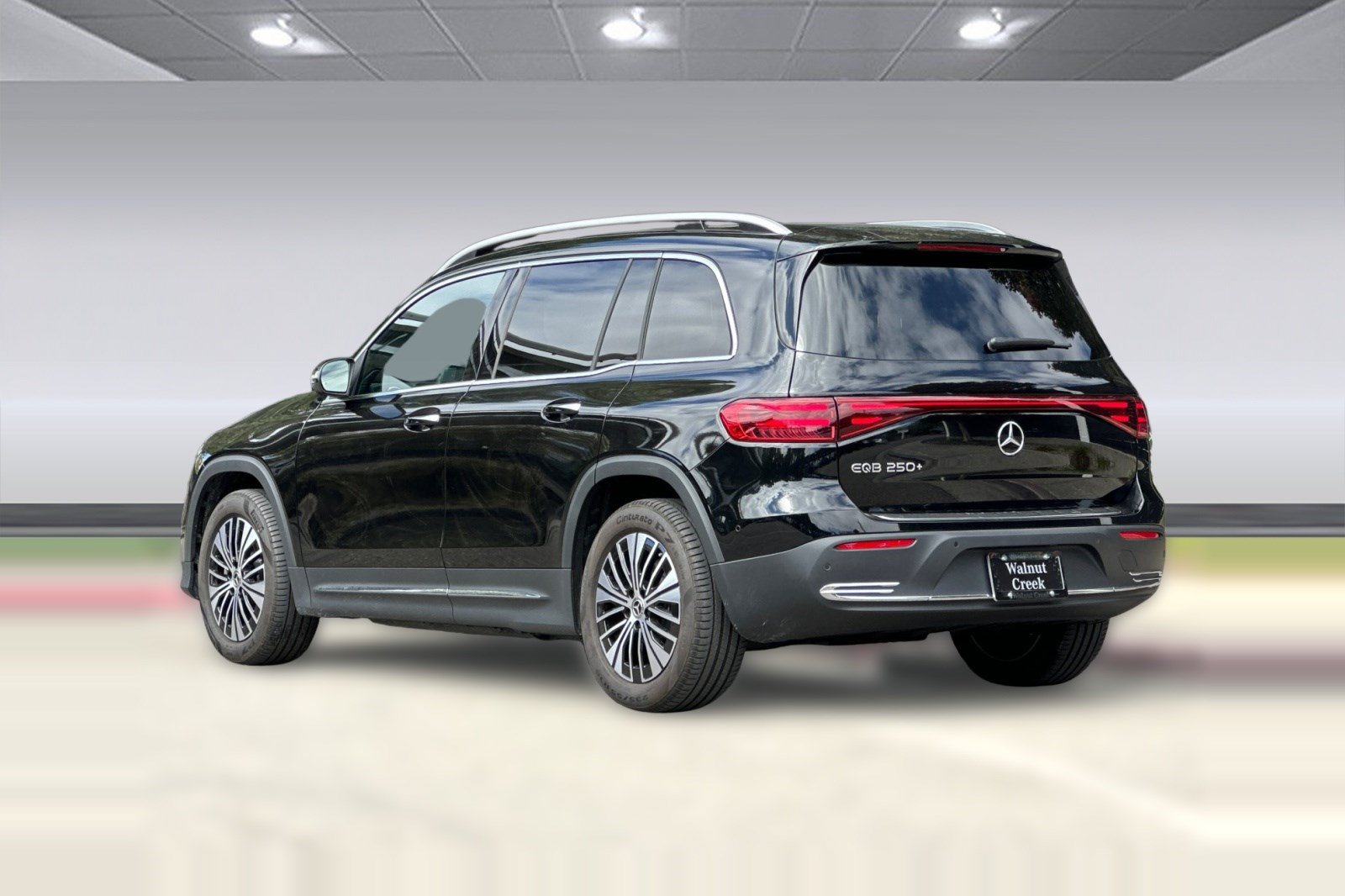 Certified 2025 Mercedes-Benz EQB 250+ image 3
