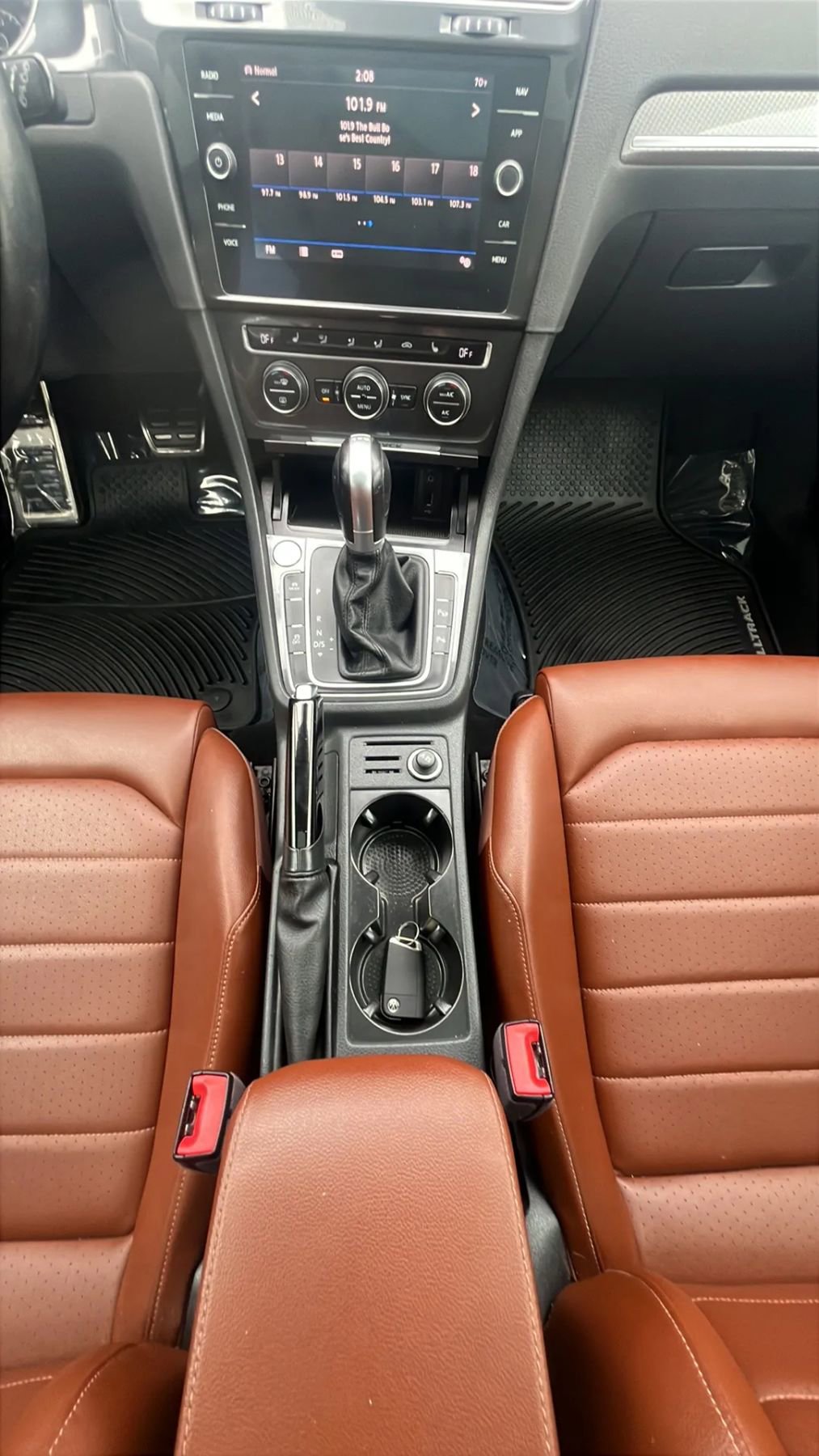 Used 2018 Volkswagen Golf Alltrack SEL image 16