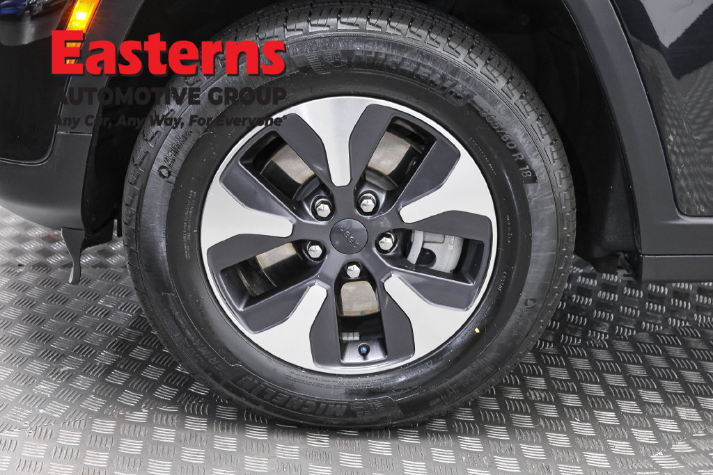 Used 2023 Jeep Grand Cherokee 4WD 4xe image 38