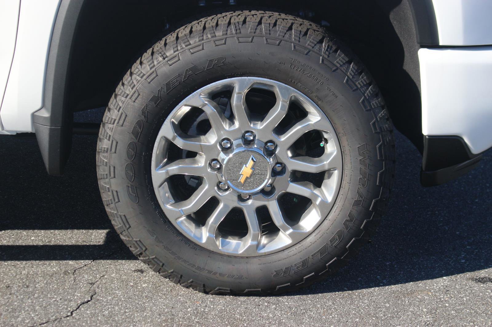 New 2025 Chevrolet Silverado 2500 LT w/ Z71 Chrome Sport Edition image 9
