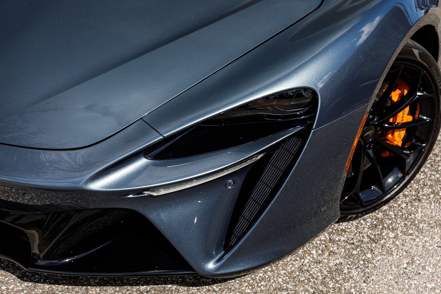 New 2026 McLaren Artura image 27