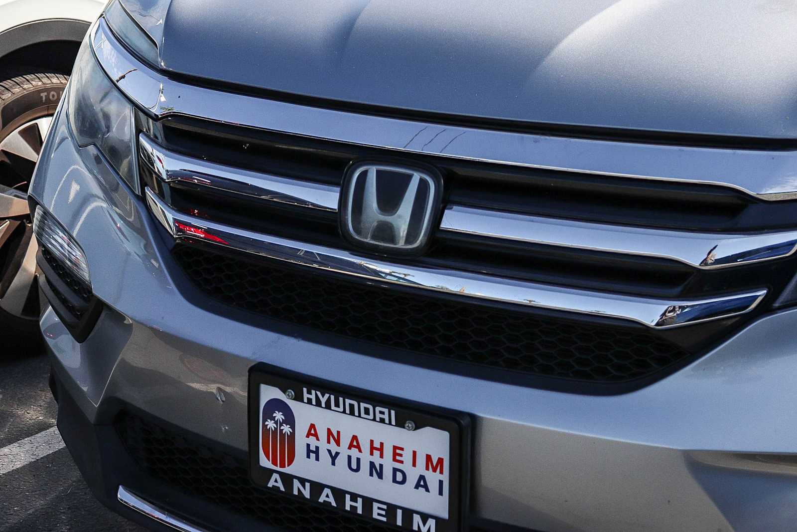 Used 2017 Honda Pilot Touring image 3