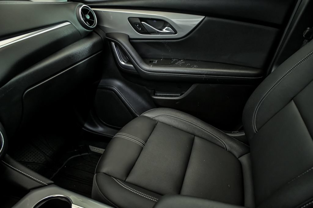 Used 2024 Chevrolet Blazer LT w/ LPO, Floor Liner Package FWD image 24