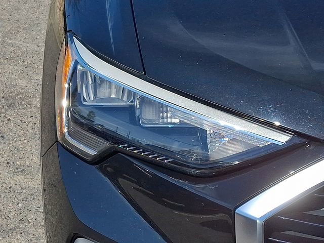 Used 2020 Audi Q3 2.0T Premium w/ Convenience Package image 10