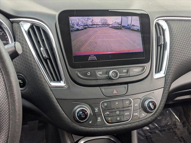 Used 2019 Chevrolet Malibu LT w/ Driver Confidence Package II image 12